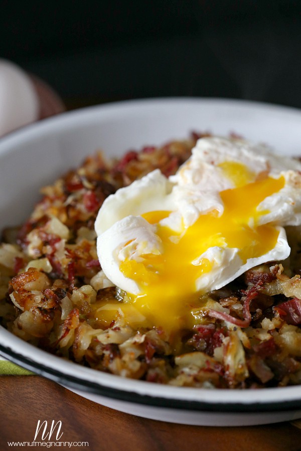 Corned Beef, Col y Potato Hash de Nutmeg Nanny