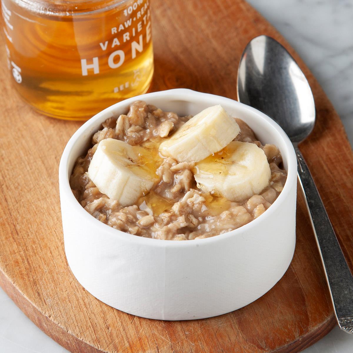 Receta de avena durante la noche con plátano y mantequilla de maní