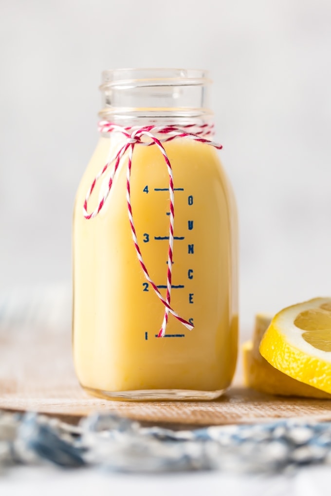 Salsa de lim&oacute;n para panqueques en frasco de vidrio