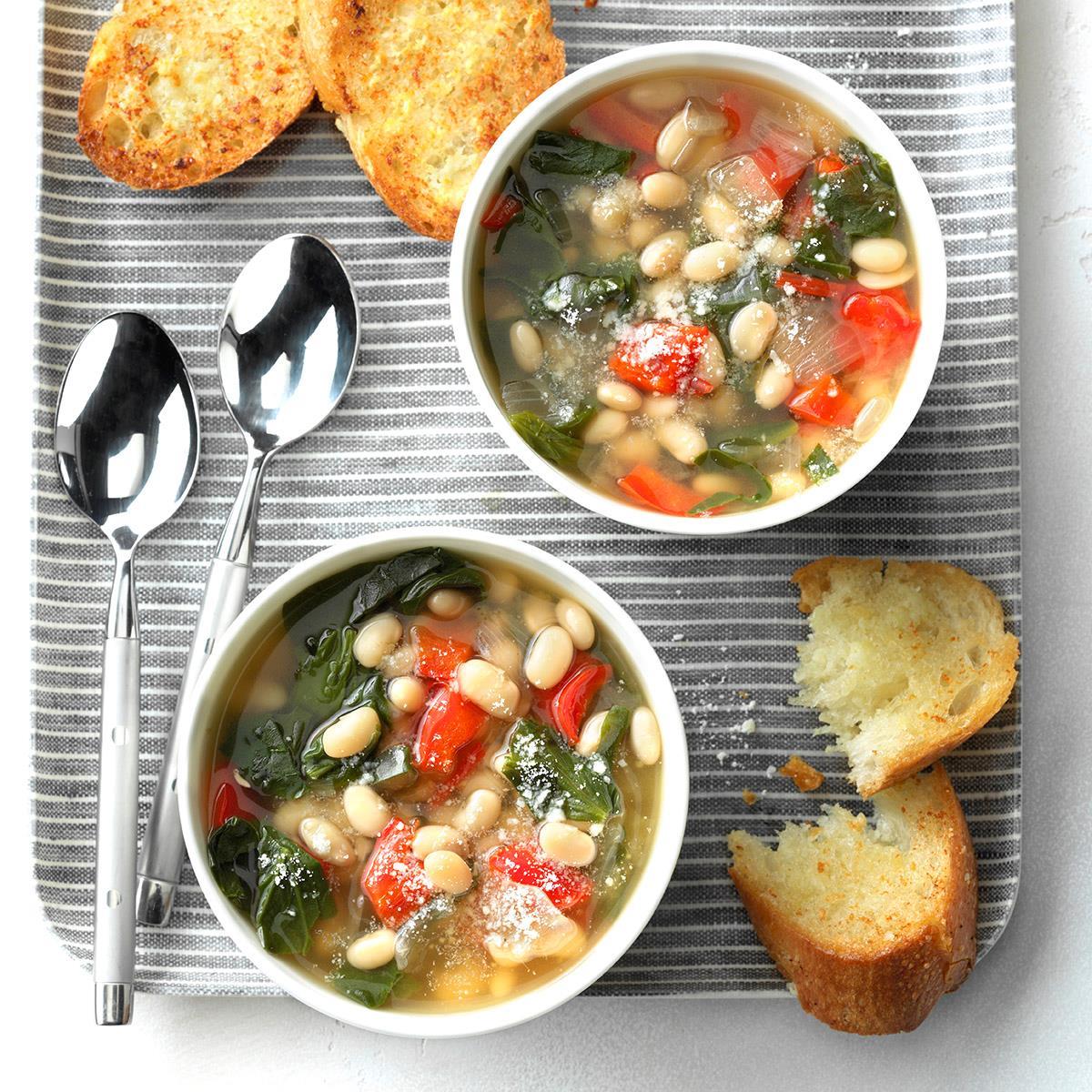 Receta de sopa de frijoles y espinacas de cocción lenta