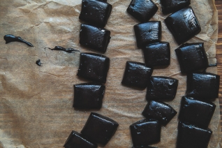 Regaliz Negro Hecho En Casa