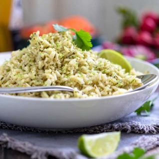 Arroz con cilantro y lima
