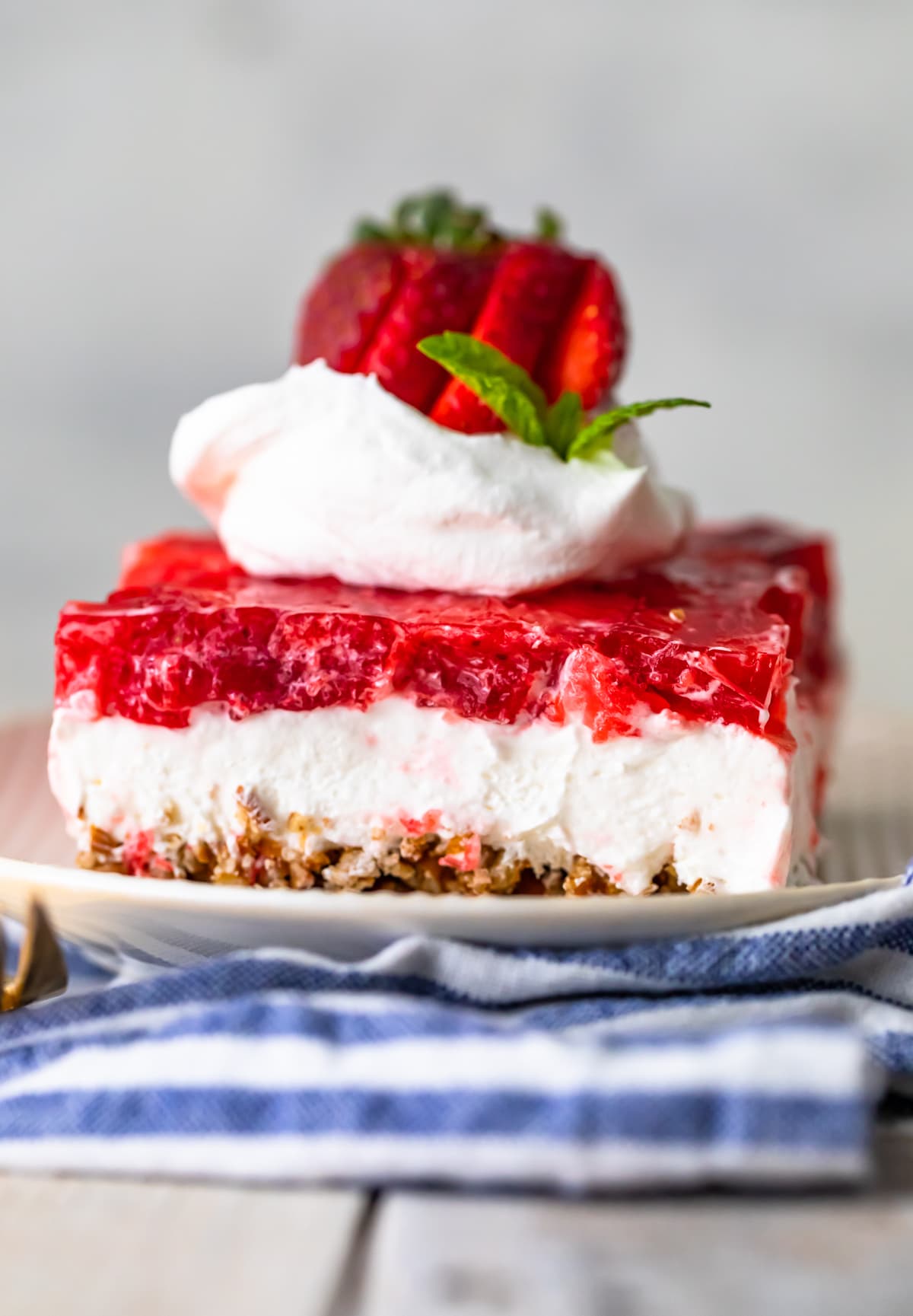 Salade de bretzels aux fraises - Versions sucrées ou sans sucre!