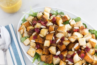 Ensalada Chipotle De Calabaza Y Panzanella