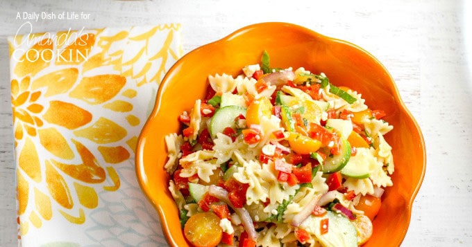 Ensalada de pasta de verduras de verano