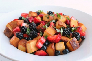 Ensalada Panzanella De Verano Berry