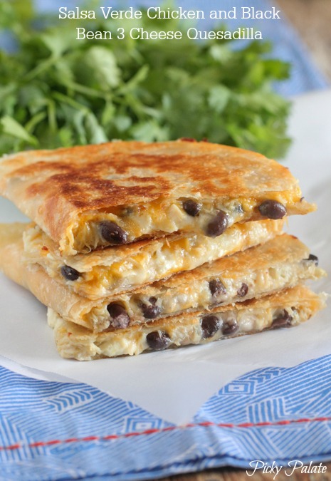 Quesadilla de Salsa Verde con Pollo y Frijoles Negros 3