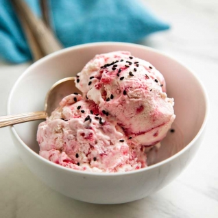 Semifreddo De Fresas Agridulces