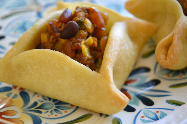 Sfeeha: empanadas de cordero y pi&ntilde;ones del Medio Oriente con tzatziki