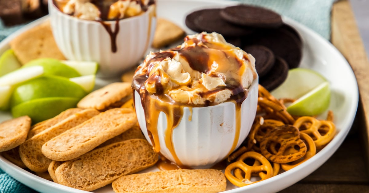 Snickers Dip (Dip de tarta de queso): listo en 10 minutos