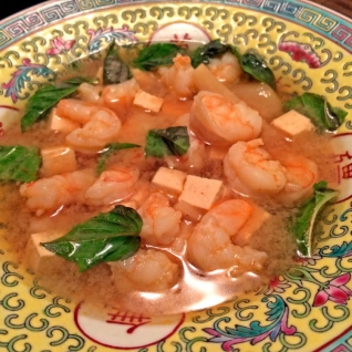 Sopa De Camarones Con Limón Y Limón
