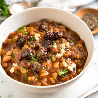 Sopa de carne con cebada