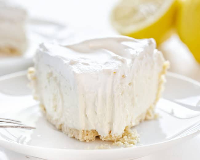 Tarta de crema de pastel de queso y limón sin hornear