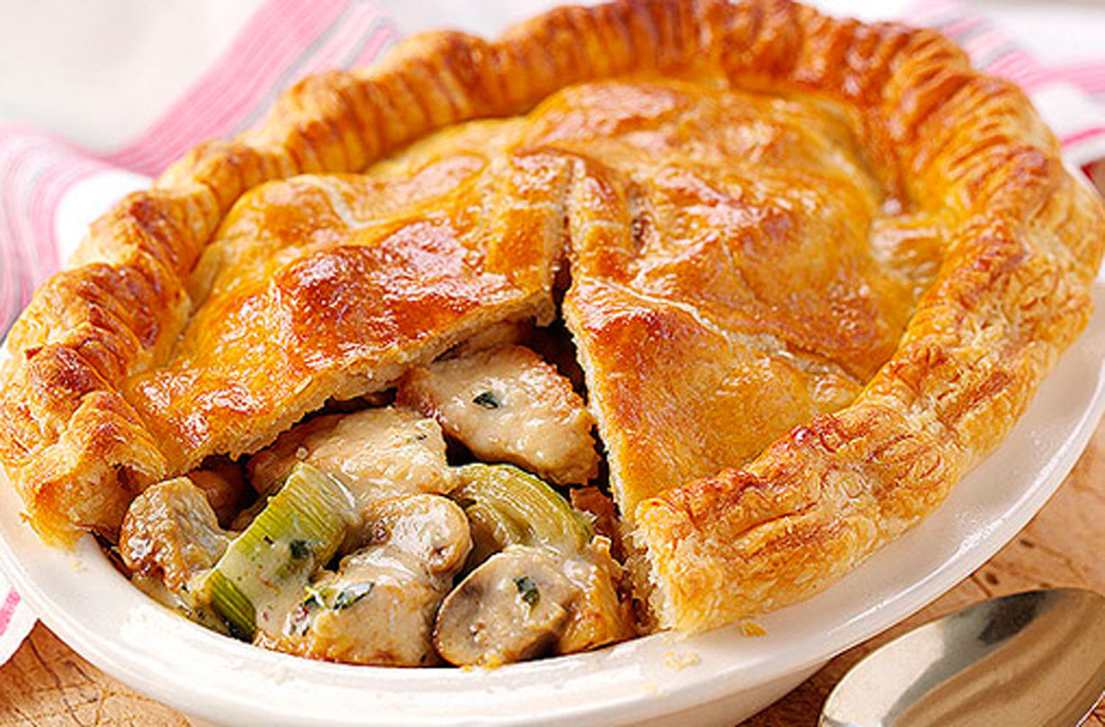 Tarte aux poireaux et champignons de dinde Cette tarte aux poireaux et champignons de dinde est un repas copieux et réconfortant à faire quand il fait froid dehors!