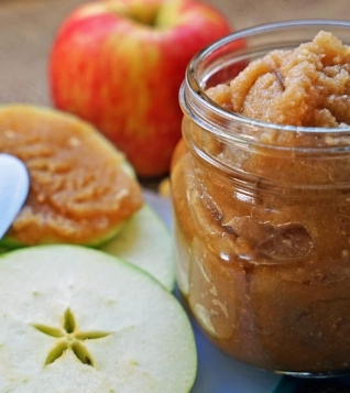 Untar de mantequilla de manzana de macadamia
