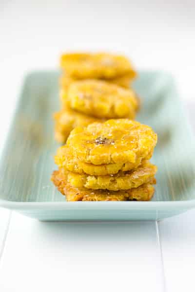 Tostones puertorriqueños - Fried Platain & MayoKetchup