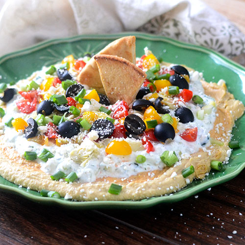 Greek 7 Layer Dip #appetizer #greekfood #layerdip
