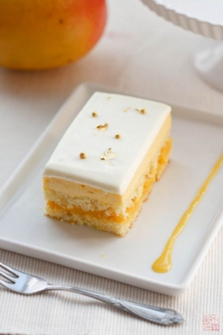 Otro año, otro cumpleaños: pastel de fruta de la pasión del mango