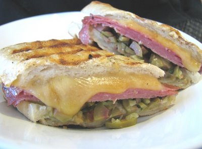 Une autre sélection de Superbowl…. Alotta Muffuletta! -