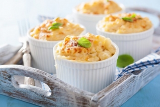 Un clásico de comida casera: macarrones con queso al horno