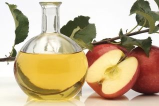 Vinagre de sidra de manzana: cómo 1 cucharada diaria puede mejorar dolencias comunes