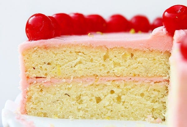 Pastel de cereza y lima
