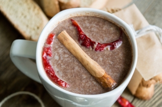 Biscotti estilo mexicano y chocolate caliente estilo mexicano