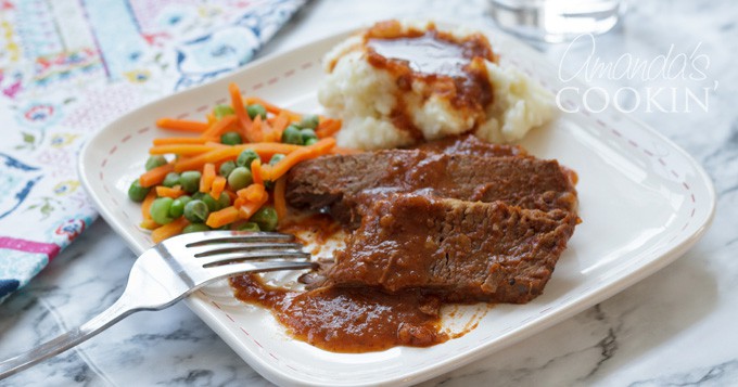 Carne de res y salsa