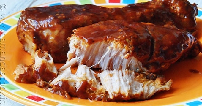 Costillas de estilo rústico a la parrilla de cocción lenta