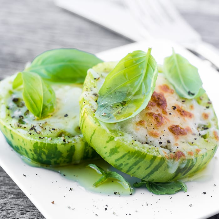 Lunes m&iacute;nimo: &iexcl;Los tomates parmesanos Heirloom son el mejor acompa&ntilde;amiento de la temporada! El