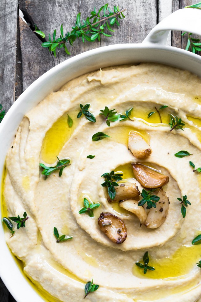 Hummus con cuarenta dientes es un aperitivo agradable para la multitud