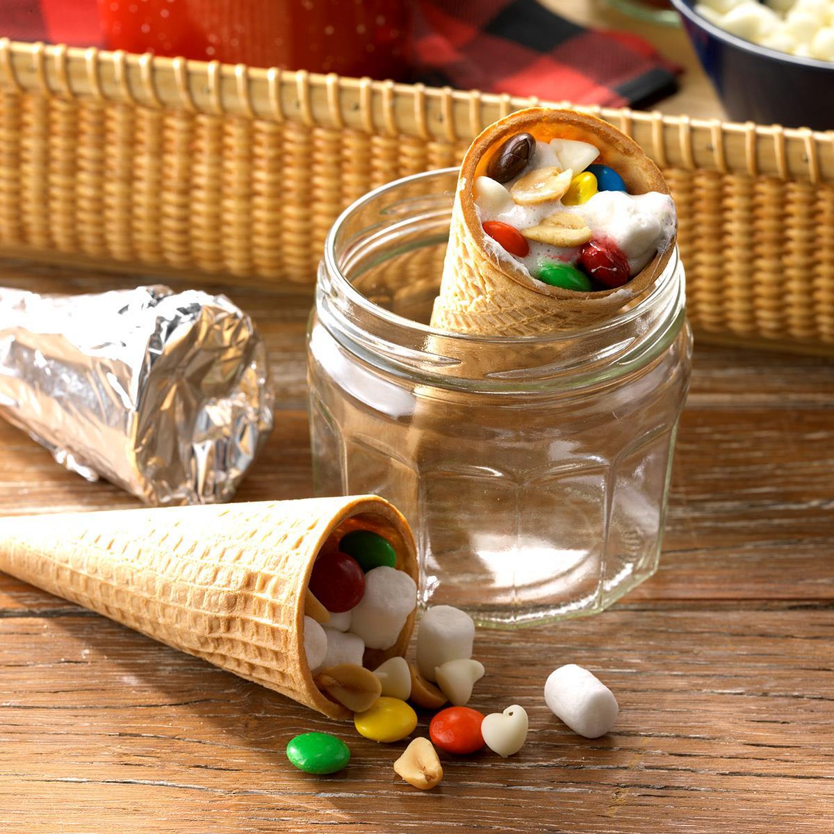 Receta de los conos del postre de la hoguera