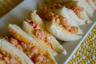 Receta barata y fácil del emparedado de Spamwich del partido puertorriqueño