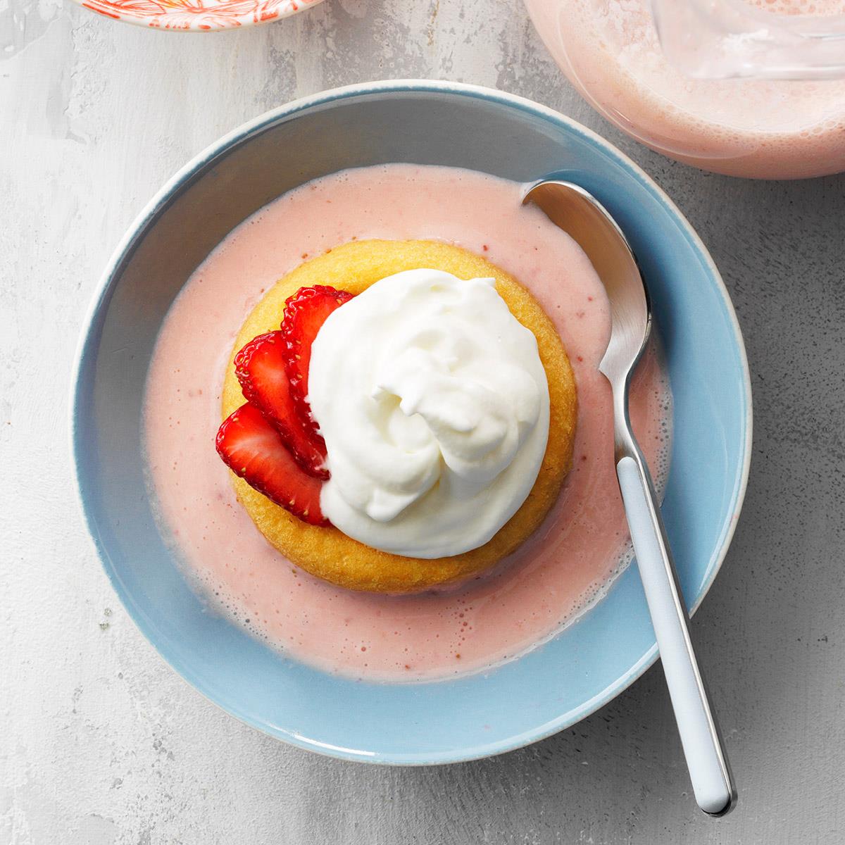 Receta de sopa de tarta de fresas de verano