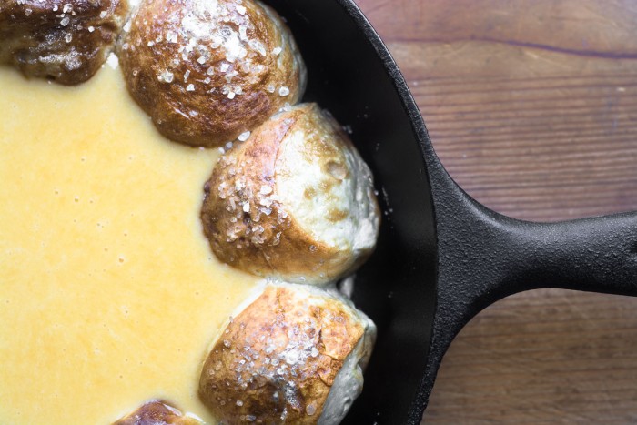 Dip de cerveza con queso s&uacute;per f&aacute;cil