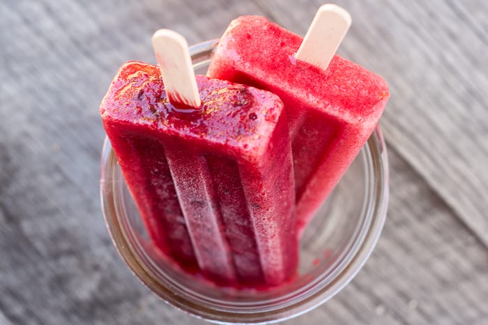 Paletas de huevo de dinosaurio