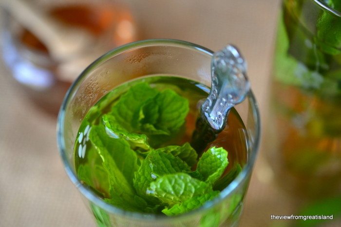 TĂ© dulce de menta marroquĂ (caliente o helado)