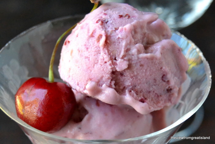 Yogurt helado de cereza f&aacute;cil 6
