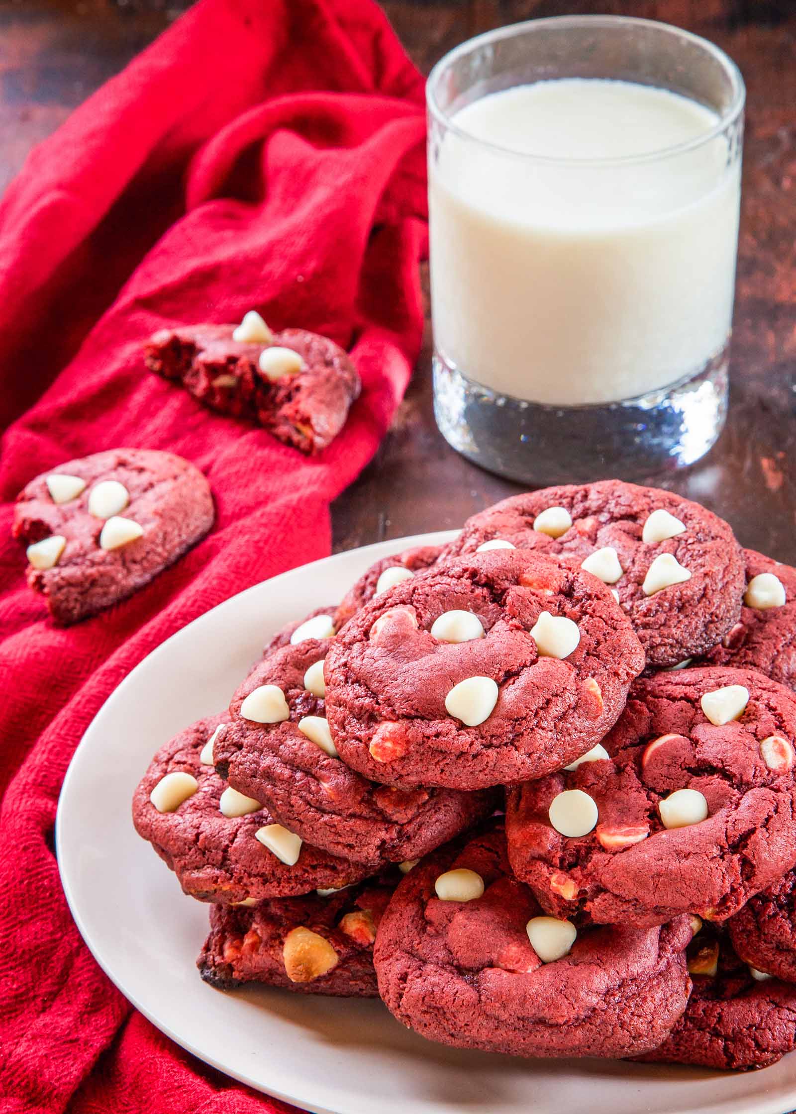 Red Velvet Cheesecake Cookies