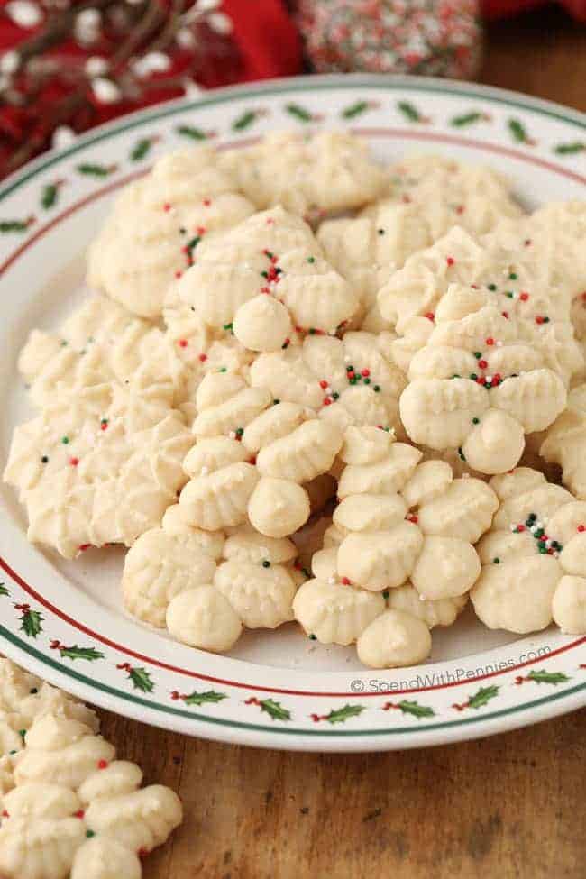 shortbread cookies on a christmas plate