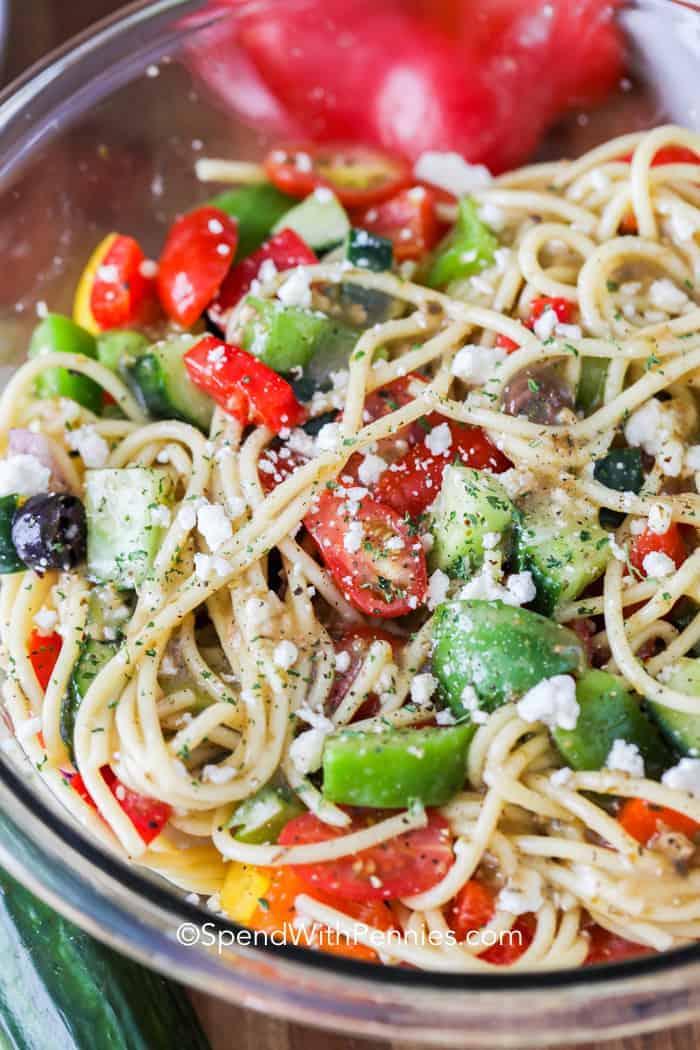 Spaghetti salad in a clear Bowl