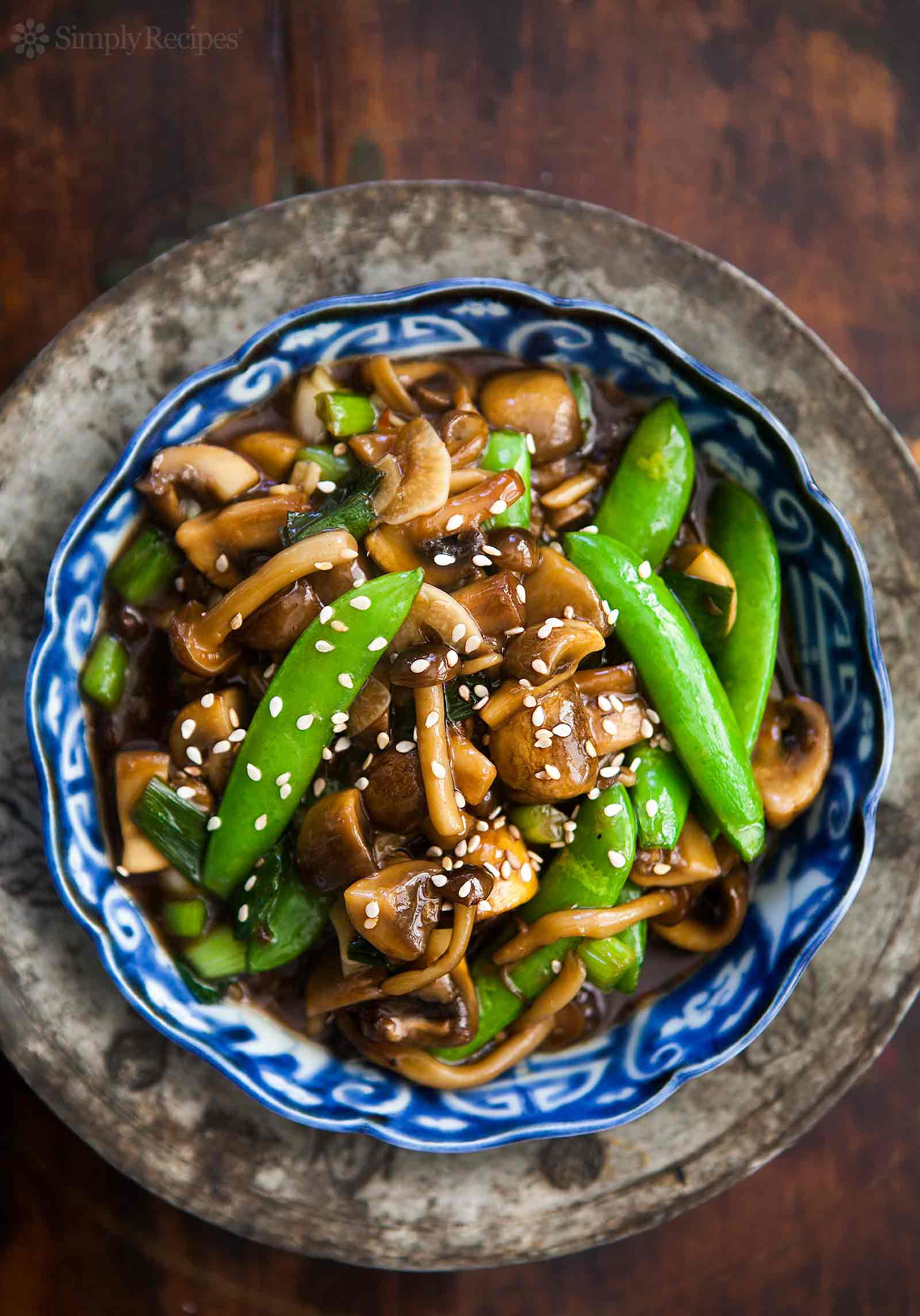 Mushroom Stir Fry with Peas and Green Onions