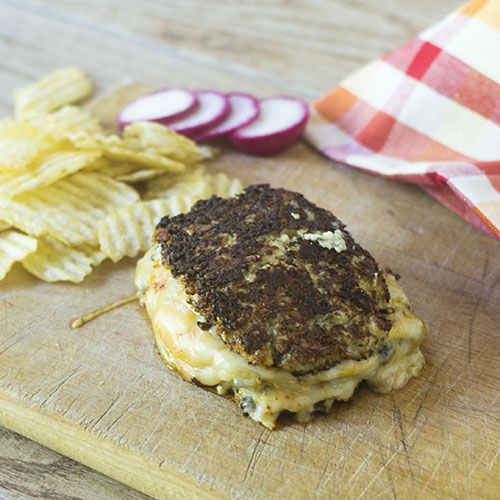 Pane di cavolfiore al formaggio grigliato 