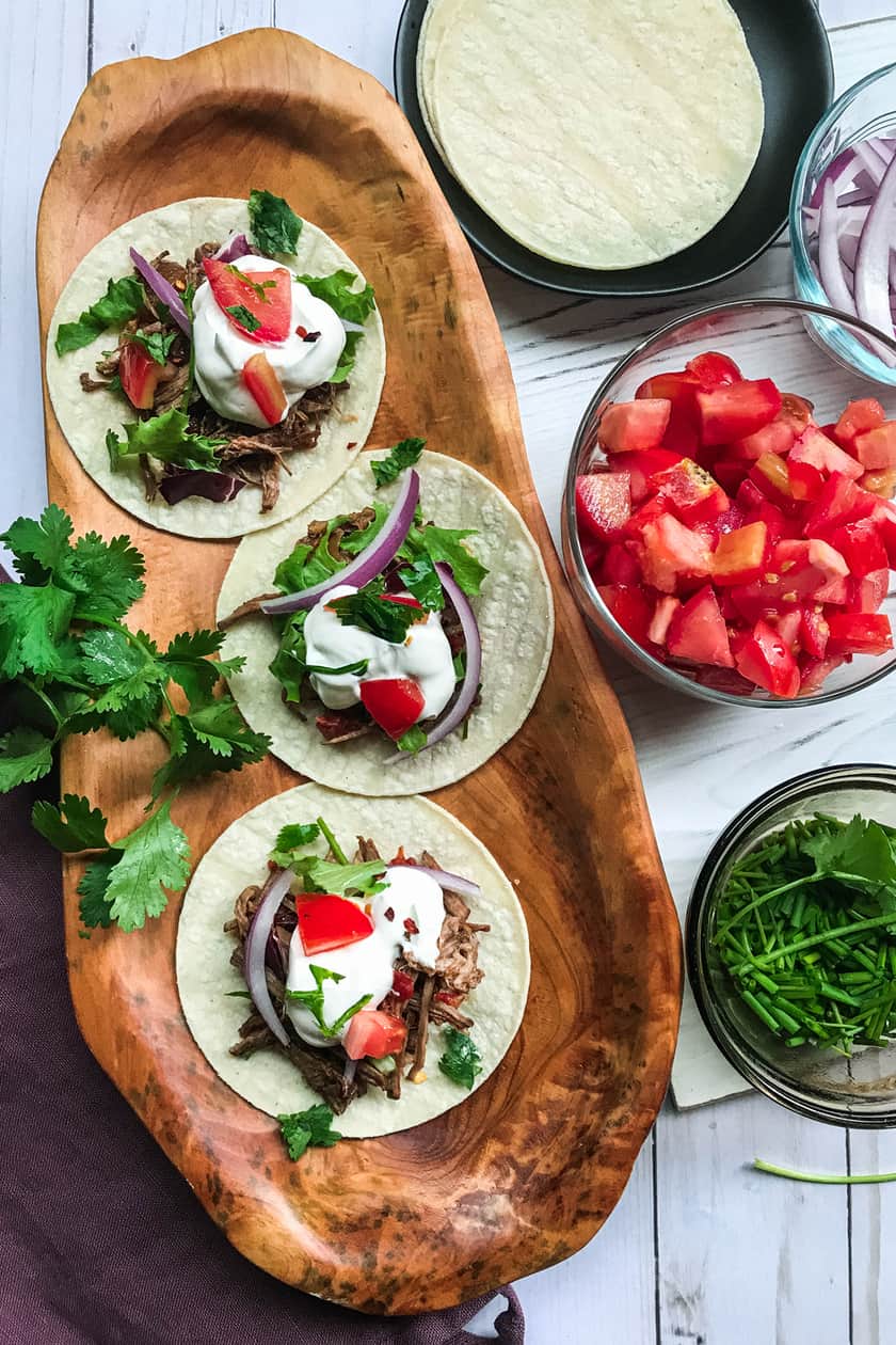 tacos di manzo con condimenti