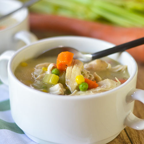 Zuppa di verdure cremosa senza glutine e senza glutine 