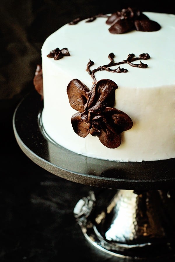 Torta di velluto nero ispirata a Michael Aram