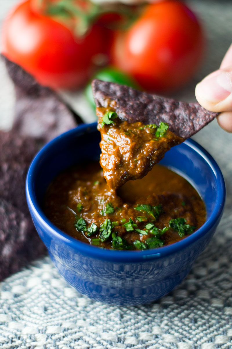 Autentica salsa e patatine messicane
