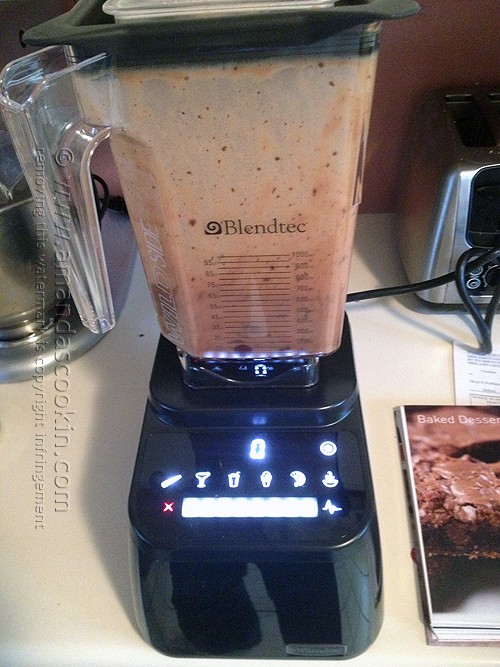 Fudgy Blender Brownies di Amanda's Cookin '@amandaformaro