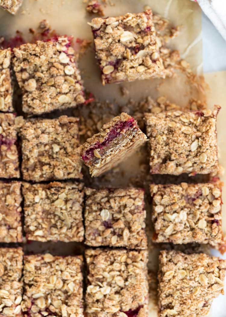 foto aerea di Lemon Berry Streusel Bars