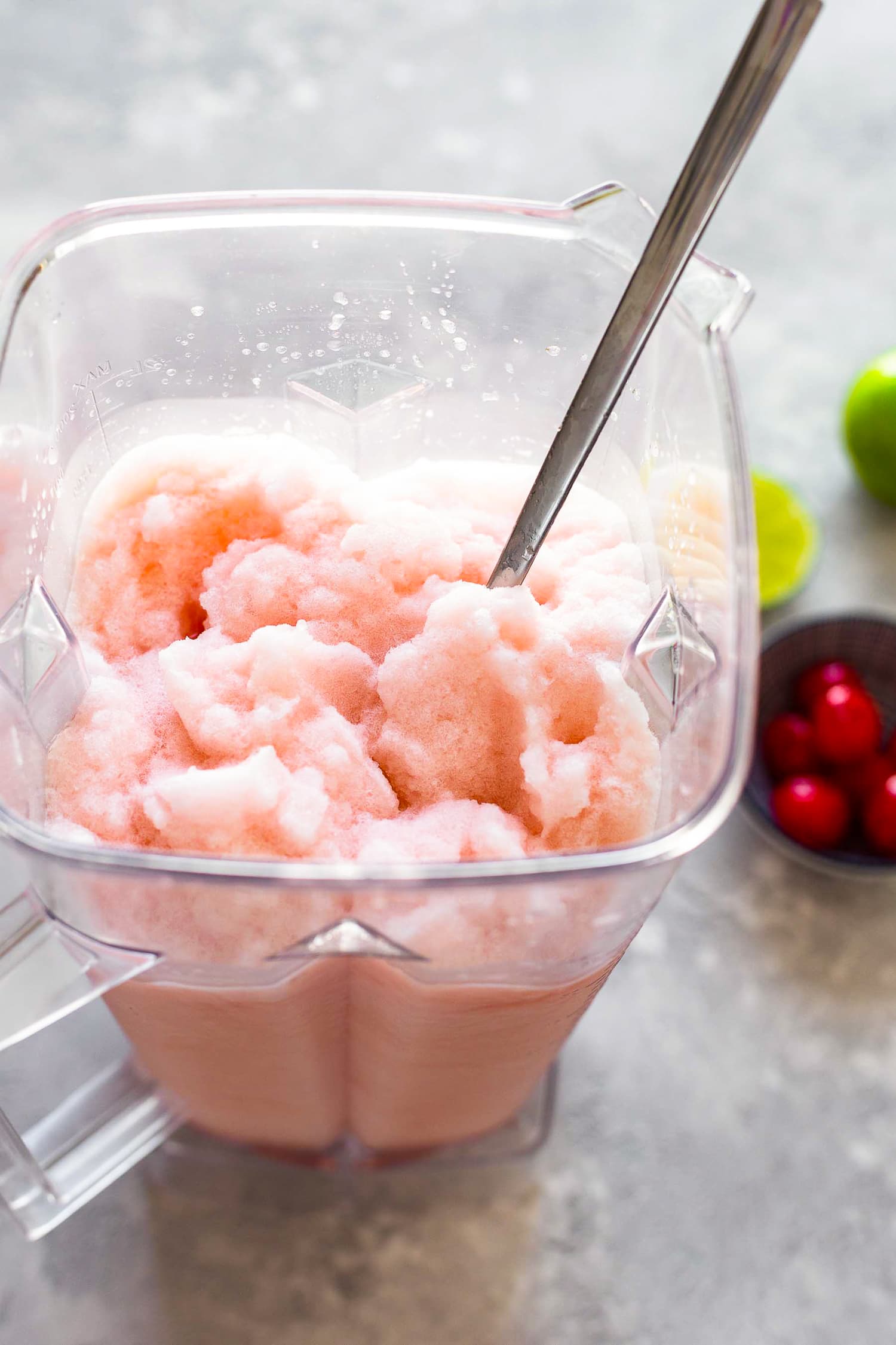 Margarita congelata in un frullatore